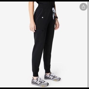 Figs Black High rise Zamora jogger XS Petite. Perfect condition NWT never worn